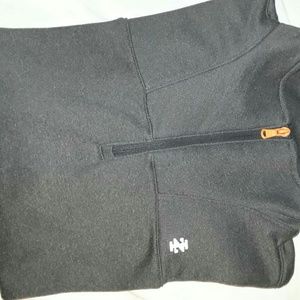 Izod Men's Quarter-Zip Long Sleeve Pullover